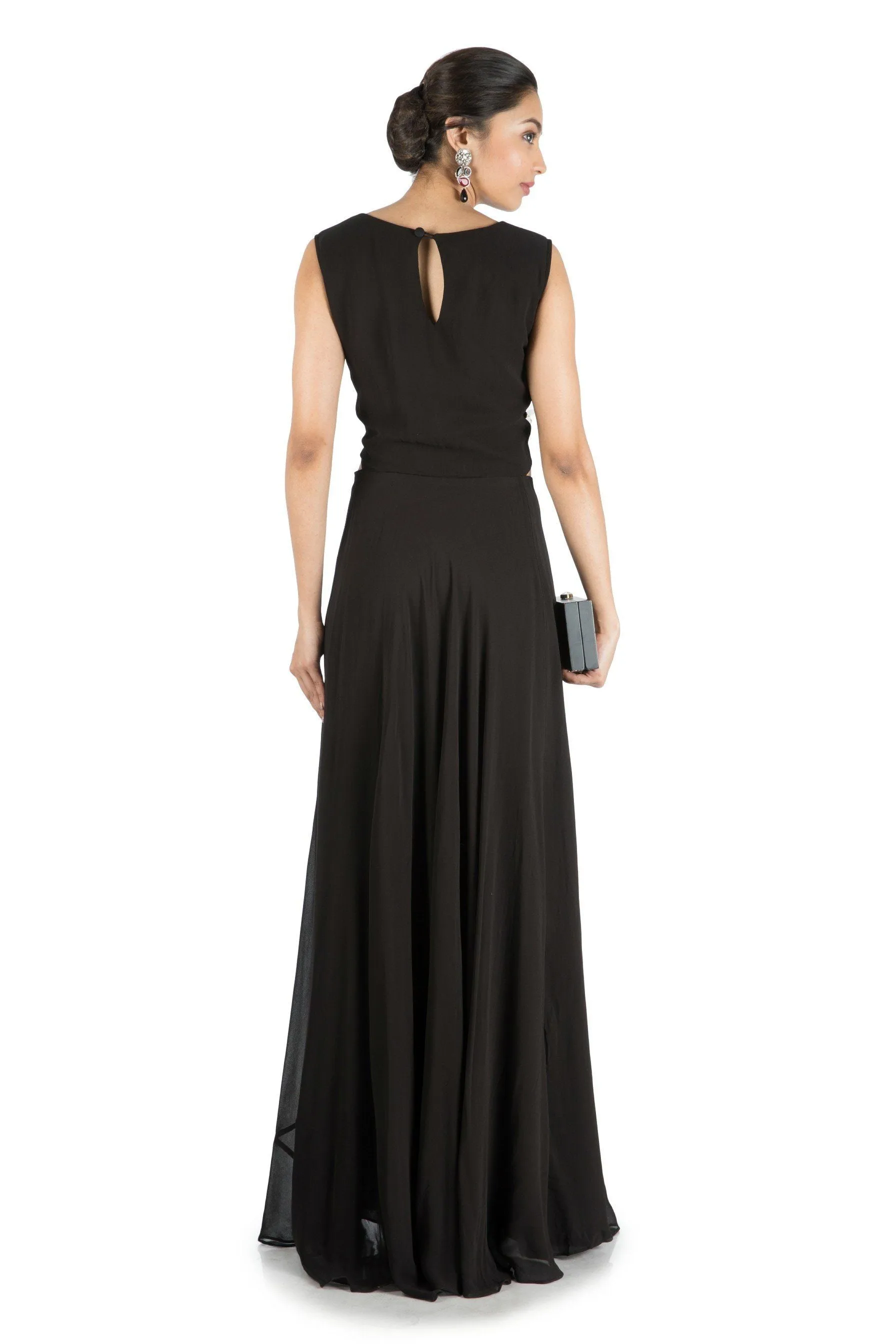 Black Gown With Neck Cutline