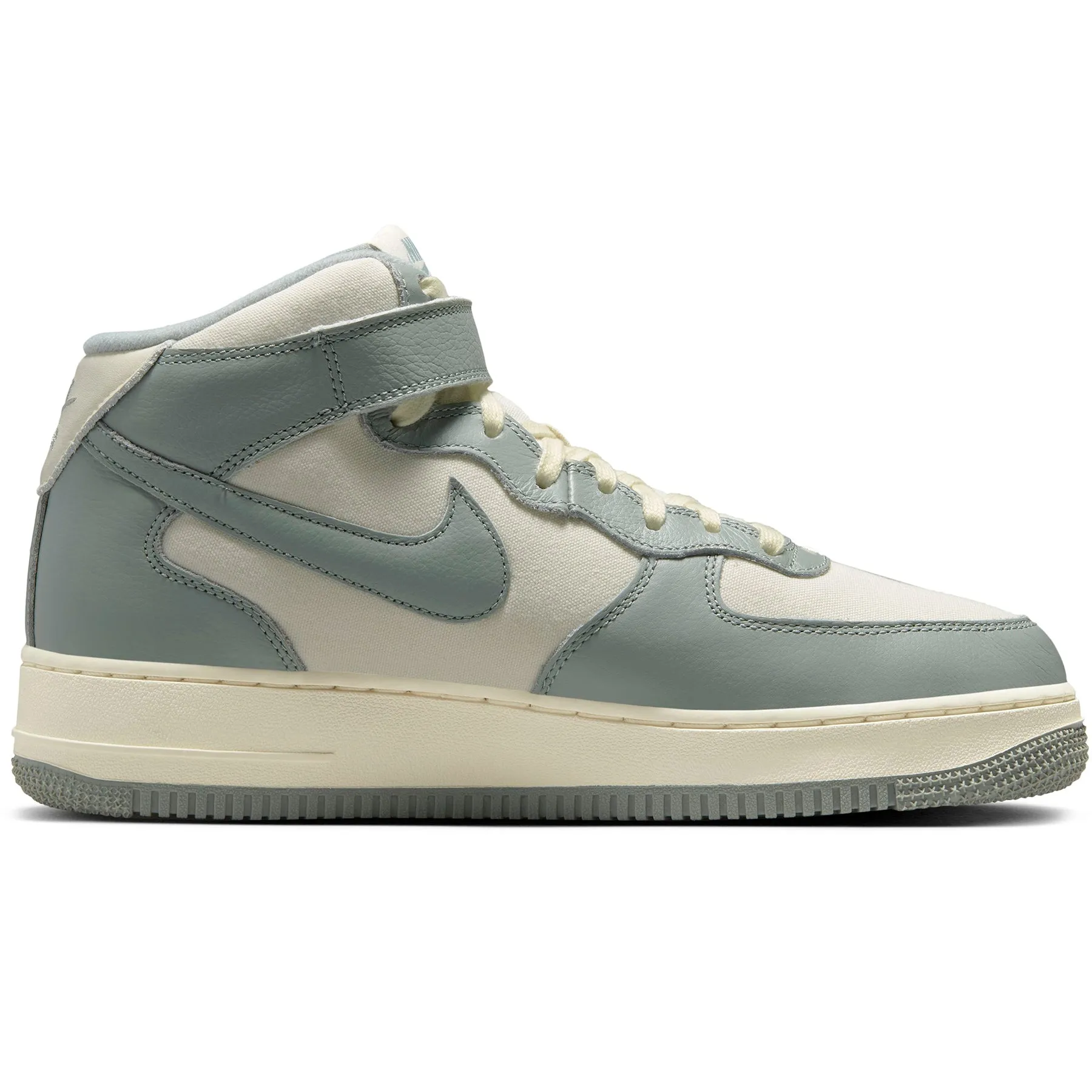 Botin Nike Hombre Urbanas Air Force 1 Mid '07 LX NBHD  | FB2036-100