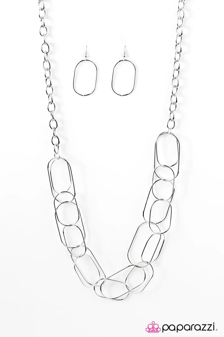 Paparazzi Accessories - Retrograde #N429 Peg - Silver Necklace