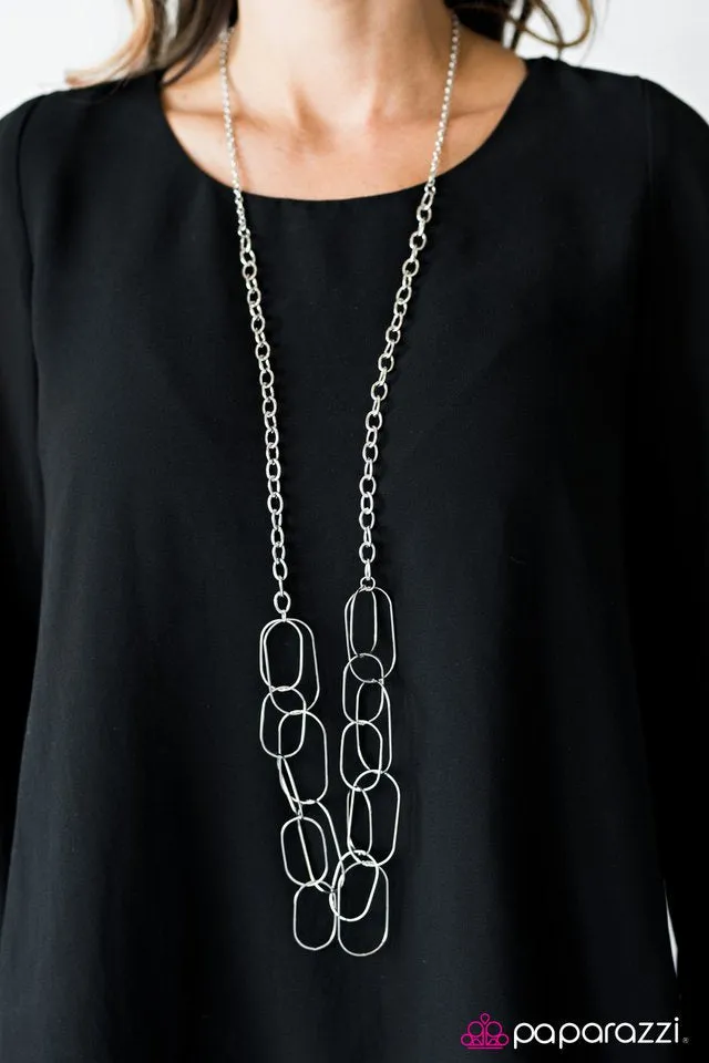 Paparazzi Accessories - Retrograde #N429 Peg - Silver Necklace