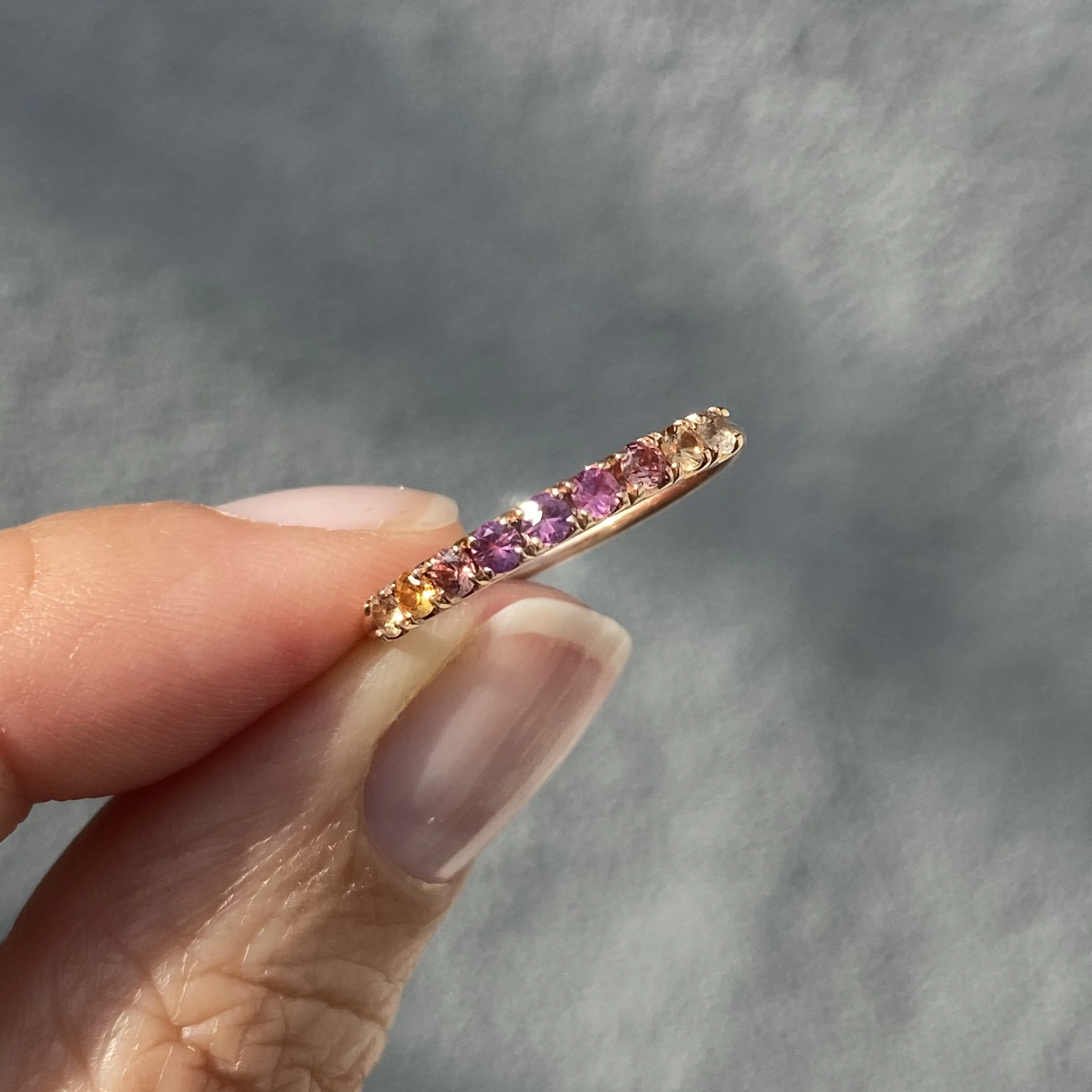 Sunset Double Linea Ombré Sapphire Bar Ring