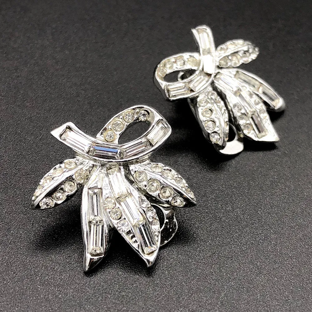 【USA輸入】ヴィンテージ クリア ラインストーン フローラル イヤリング/Vintage Clear Rhinestones Floral Clip On Earrings