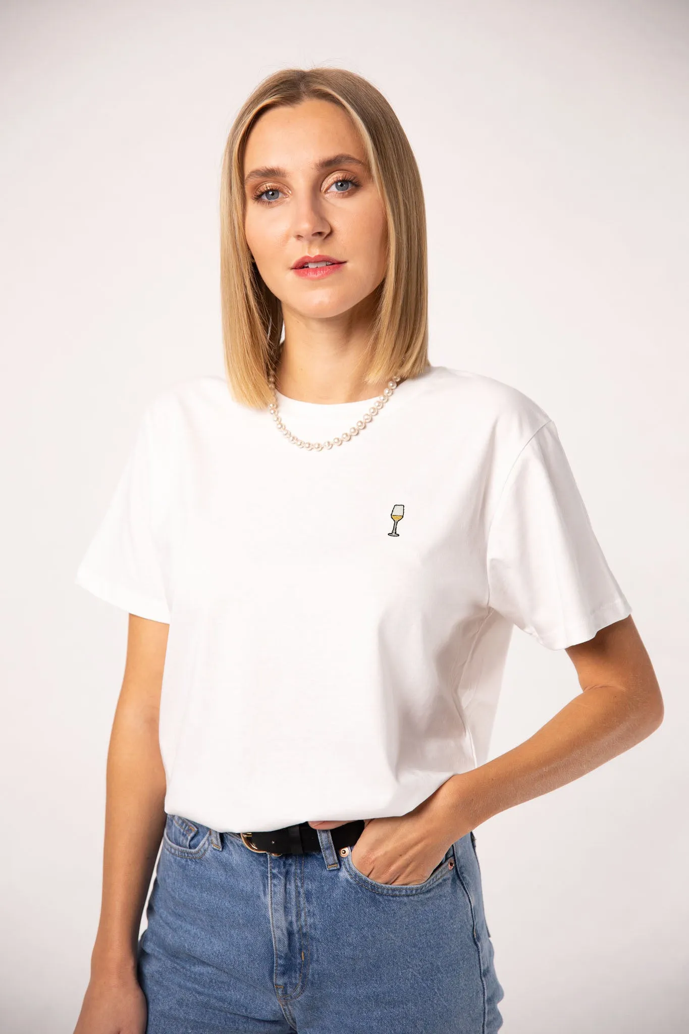 Weißwein | Besticktes Frauen Oversized Bio Baumwoll T-Shirt